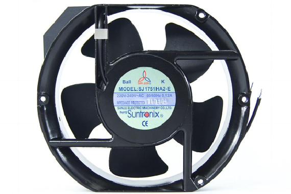 <b>搭配不同的電器功能需求，三巨電機(jī)散熱風(fēng)扇提供高效解決方案</b>